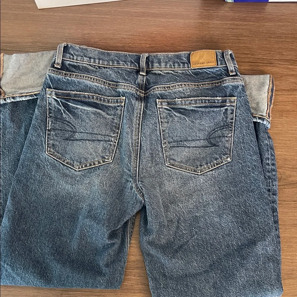 American Eagle Outfitters Distressed Blue Jeans - Picture 3 of 6